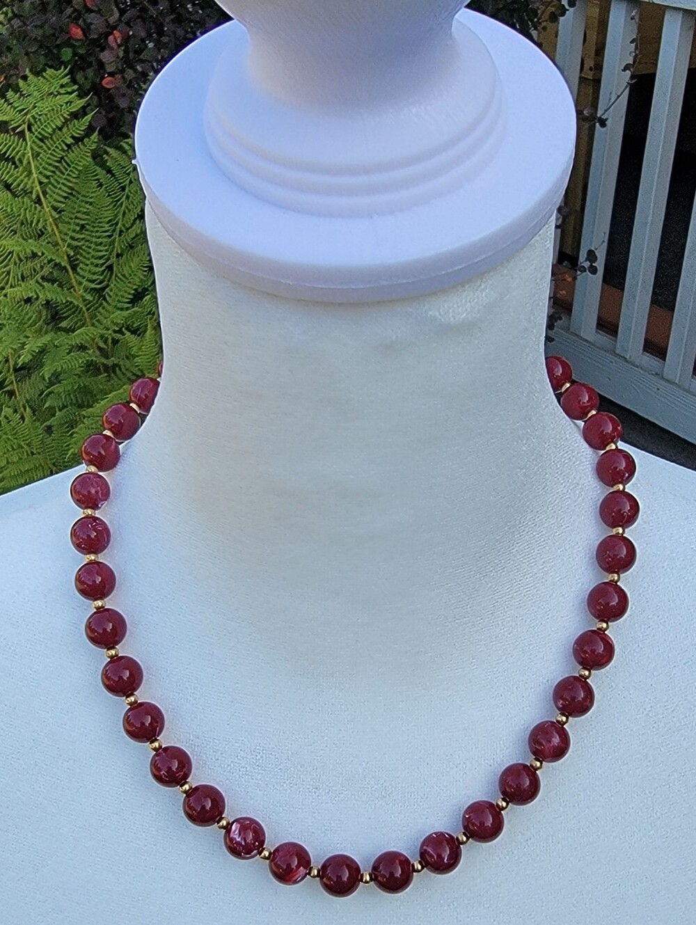Vintage 18" Monet Marbled Maroon Acrylic Beaded Necklace.